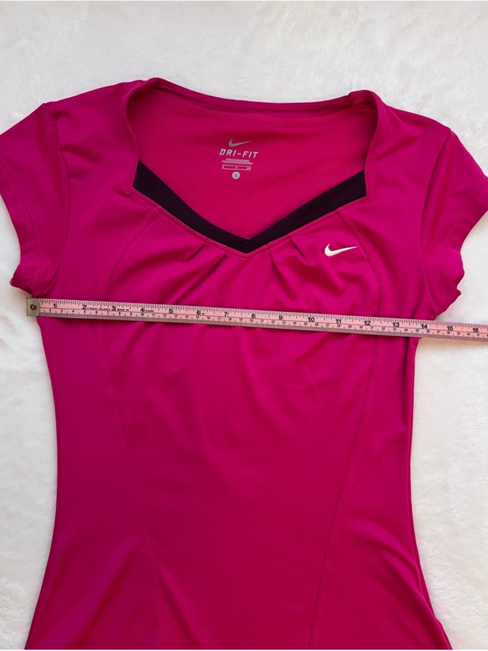 Nike Dry-Fit Women’s Fuchsia Tennis Outfit (2 pieces) - Picture 13 of 16